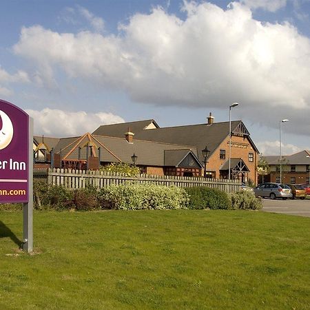 Premier Inn Barnsley Wombwell Exteriör bild