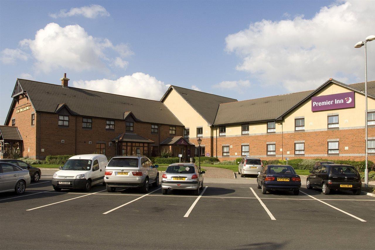 Premier Inn Barnsley Wombwell Exteriör bild
